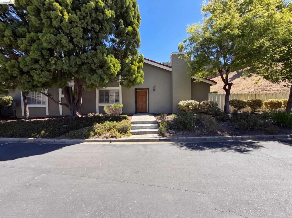 123 Ironwood, Oakland
