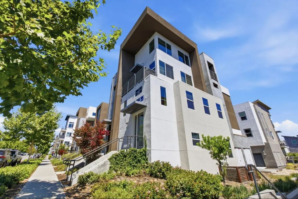 179 Llano De Los Robles Avenue 1, San Jose