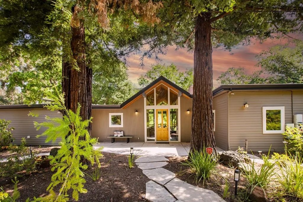 13945 Vista Regina, Saratoga