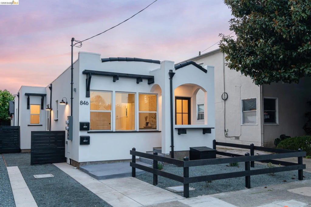 846 Adams St, Albany