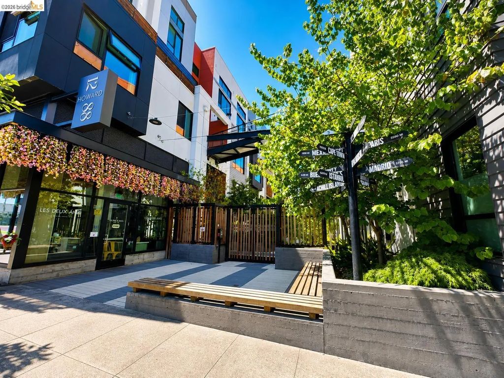 1288 Howard St 322, San Francisco