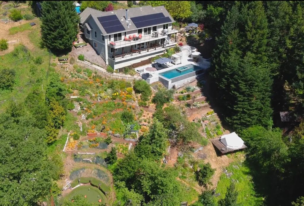 24101 Mountain Charlie Road, Los Gatos