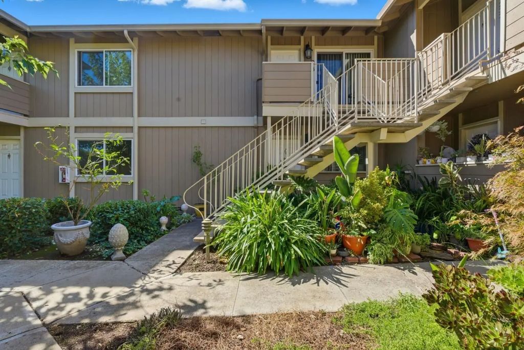 4970 Cherry Avenue 211, San Jose