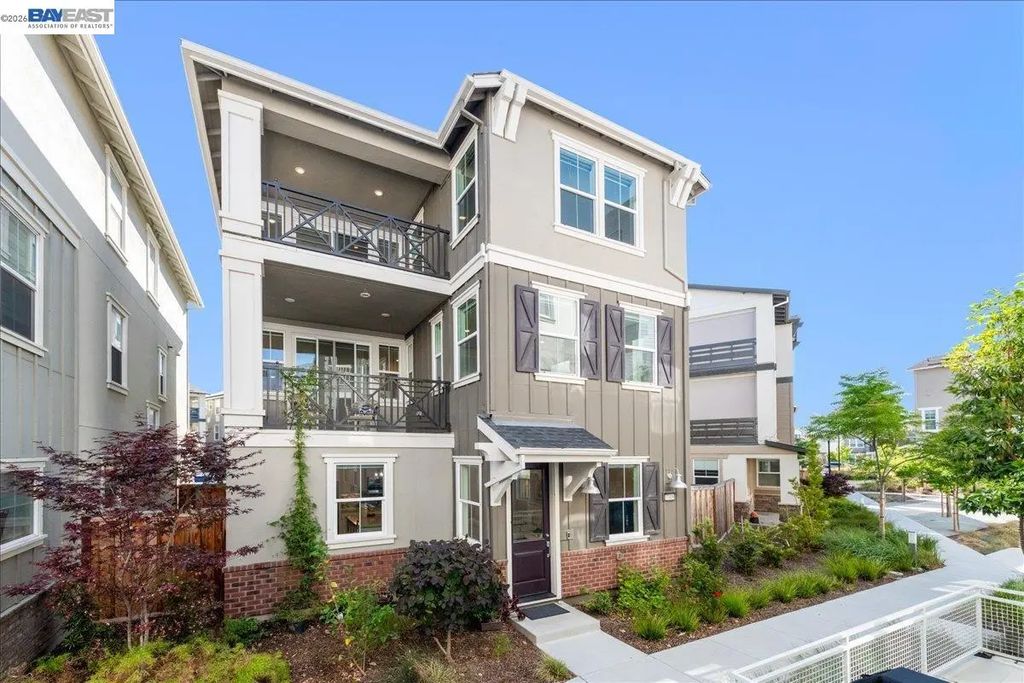 37408 Watersail Way, Newark