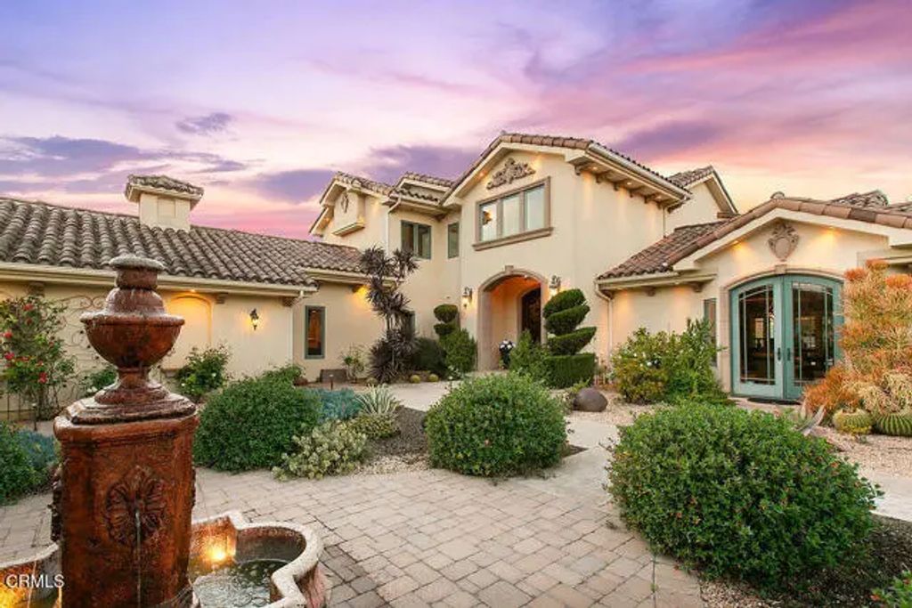 10799 E Las Posas Road, Santa Rosa