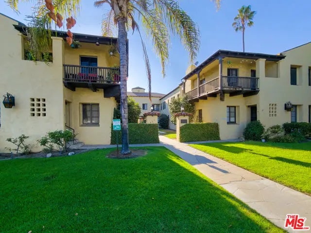 427 N Adams Street 18, Glendale