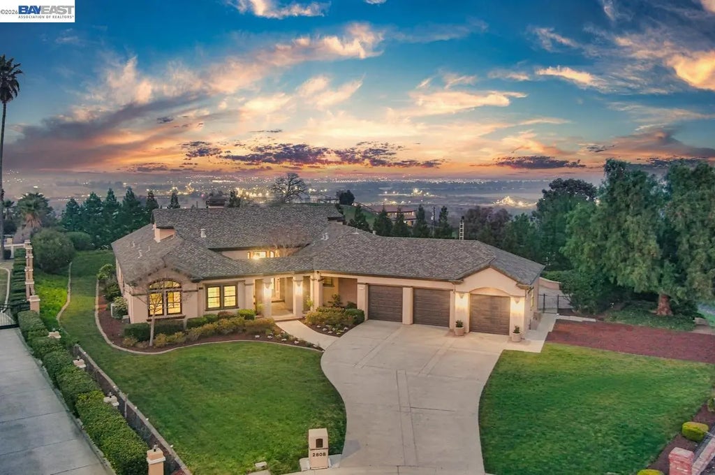 2808 Gray Fox Ct, Pleasanton