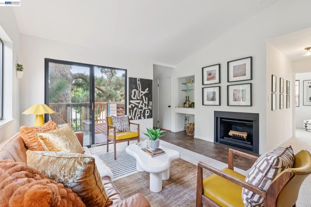 819 E 28th St, Oakland