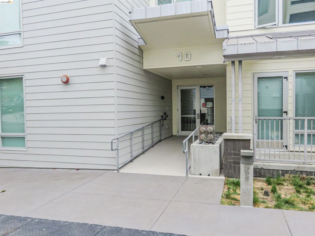 10 Innes Ct 307, San Francisco