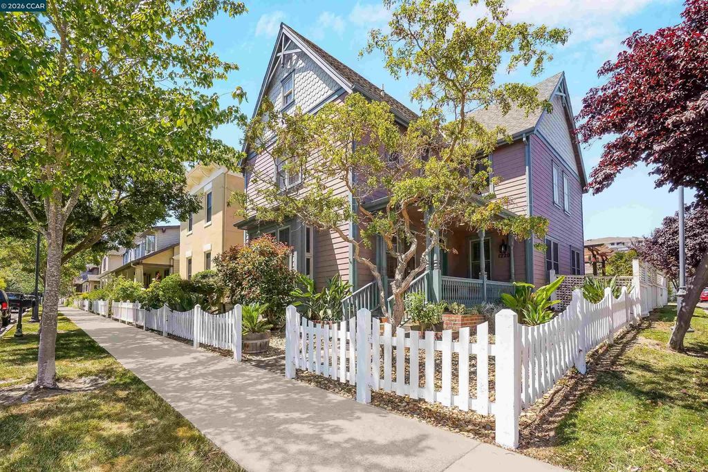 1220 Promenade St, Hercules