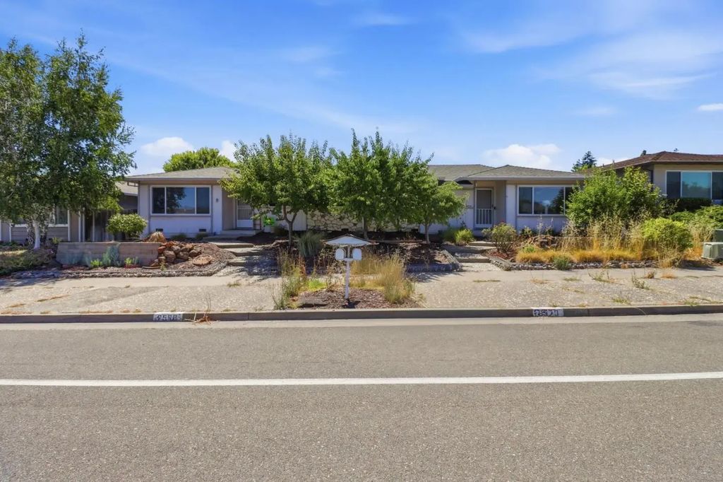 6568-6570 Crown Boulevard, San Jose