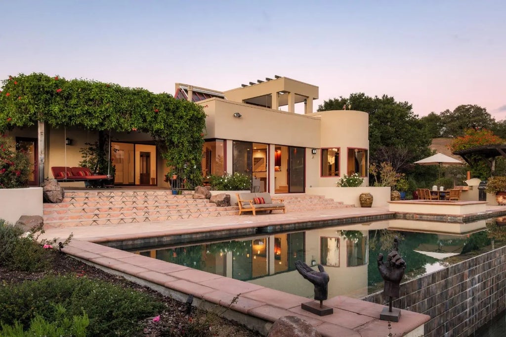 14300 Saddle Mountain Drive, Los Altos Hills