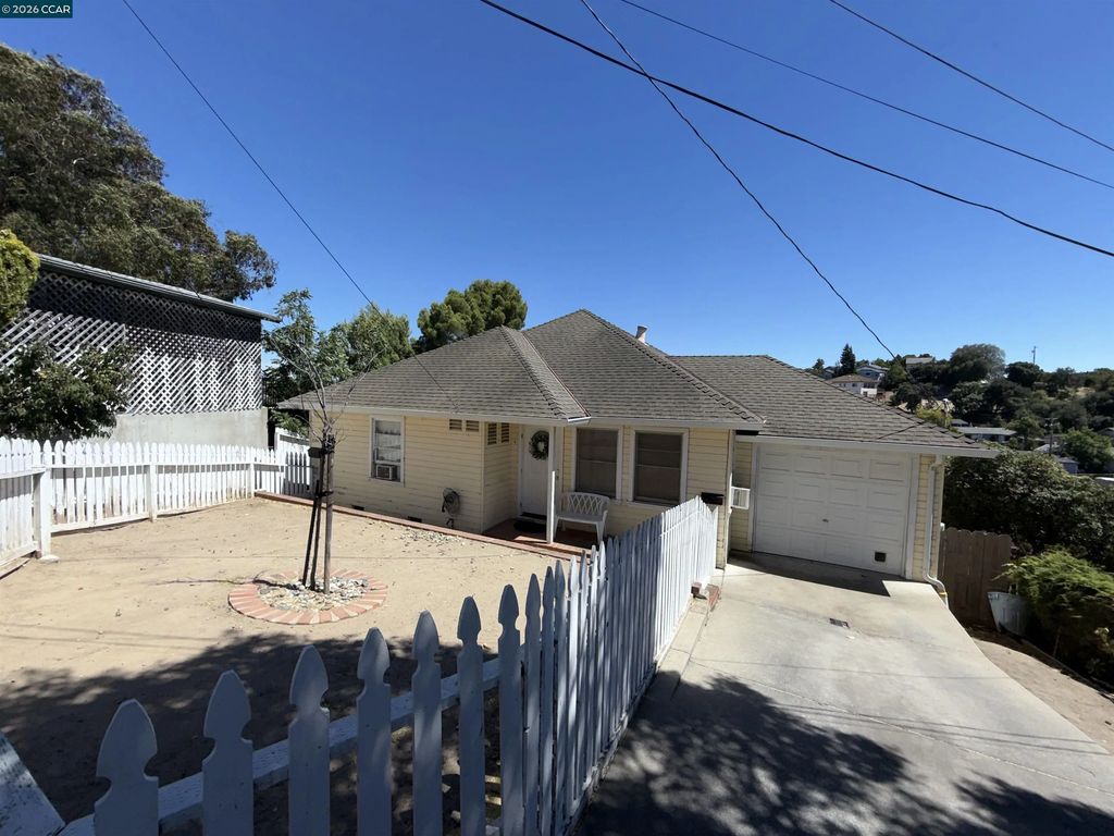 2344 Scenic Ave, Martinez