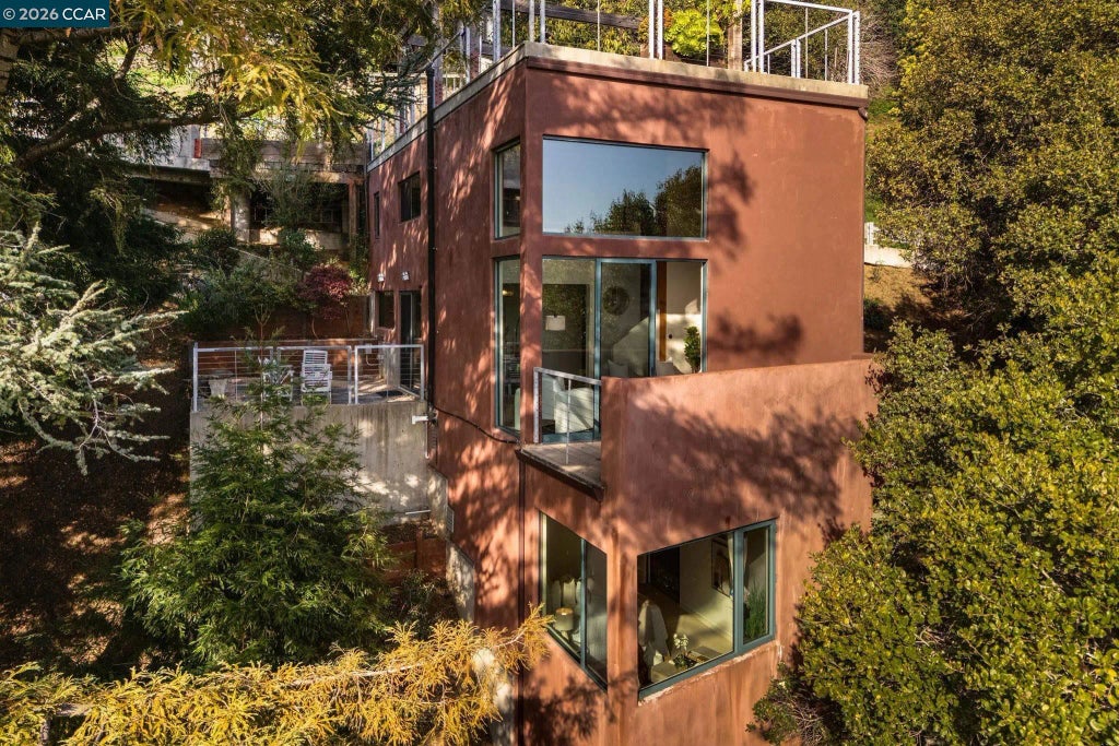 161 Panoramic Way, Berkeley