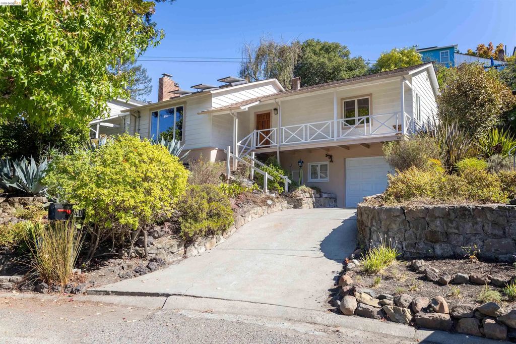 40 Harbord Ct, Oakland