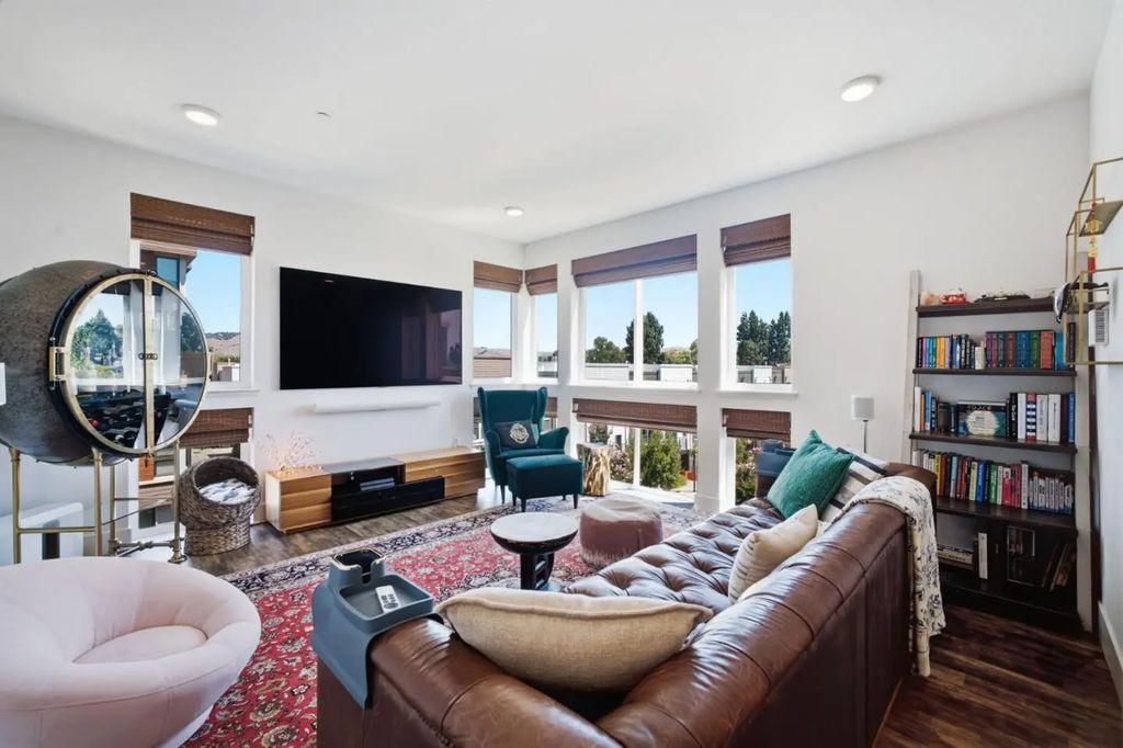 3768 Capitol Avenue 415b, Fremont