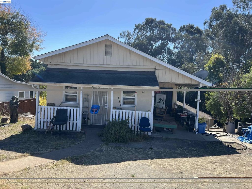 2039 D Street, Hayward