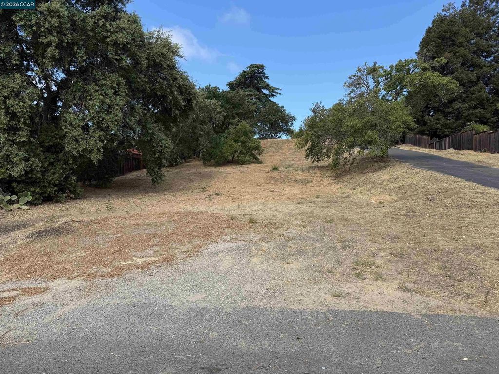 387 Camino Las Juntas, Pleasant Hill