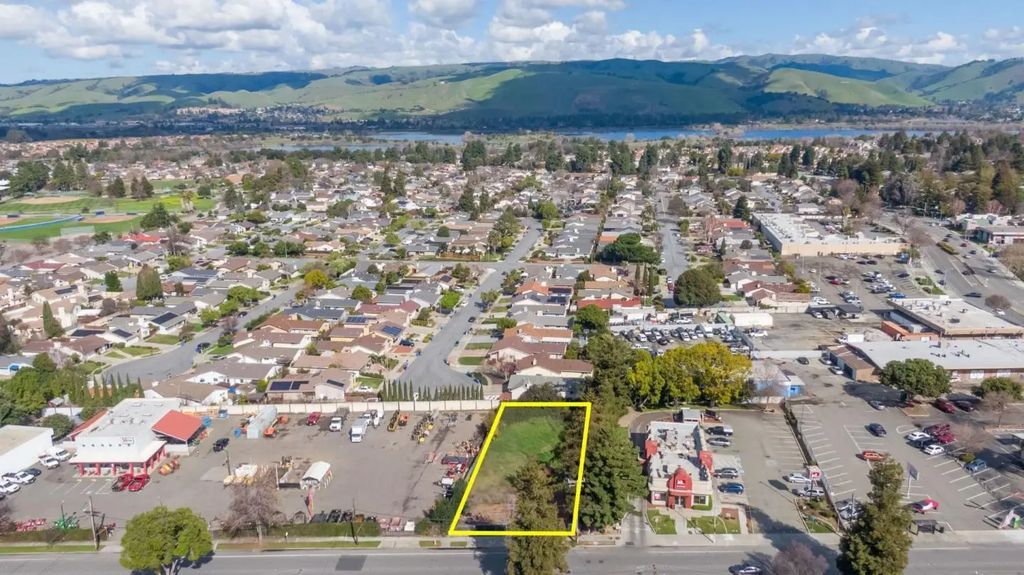 36800 Fremont Boulevard, Fremont