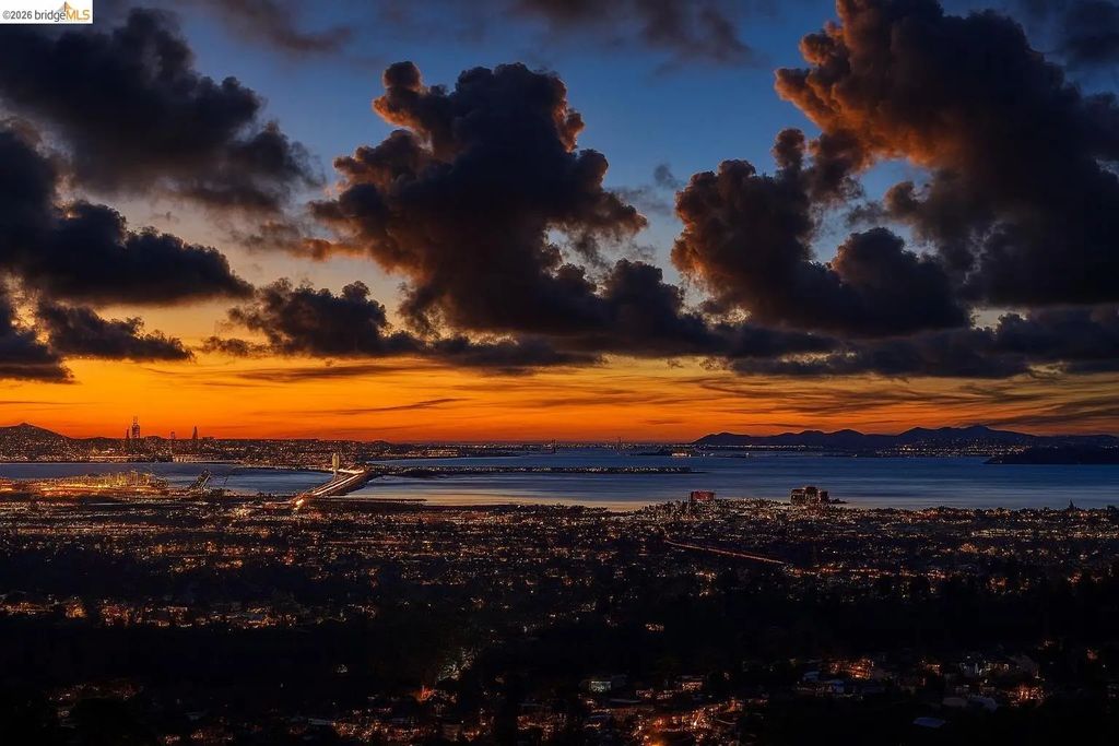 25 Diablo Dr, Oakland