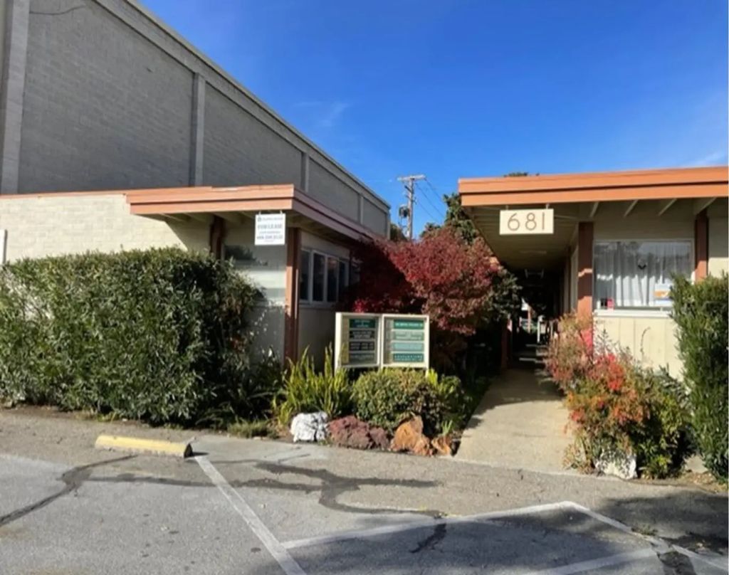 681 Oak Grove Avenue, Menlo Park