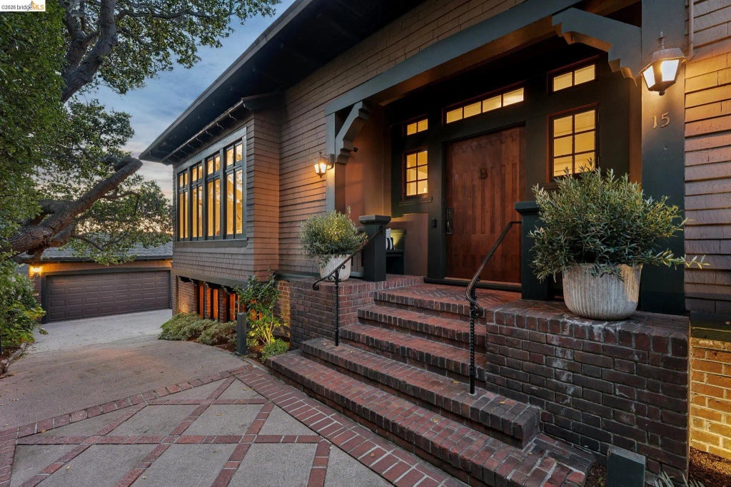 15 Mesa Ave., Piedmont