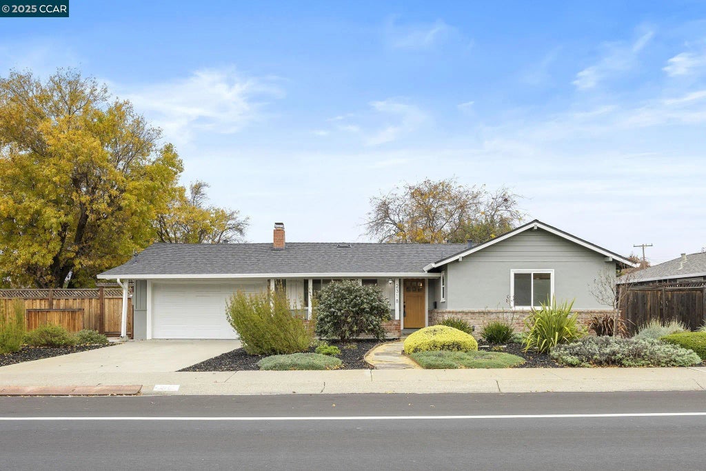 2318 N 6th St, Concord