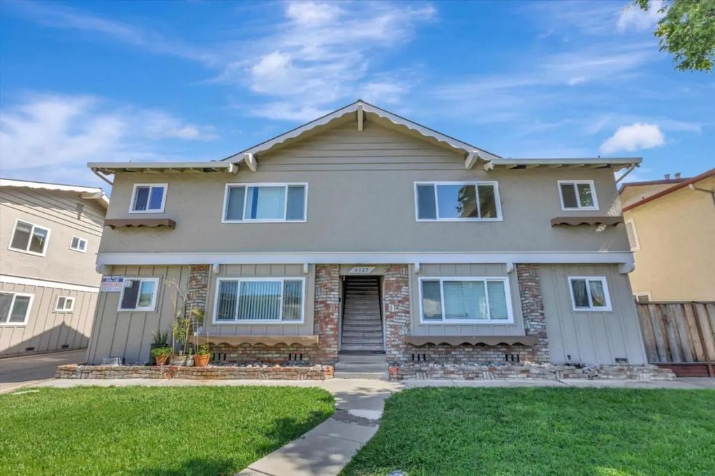 2125 Monroe Street, Santa Clara