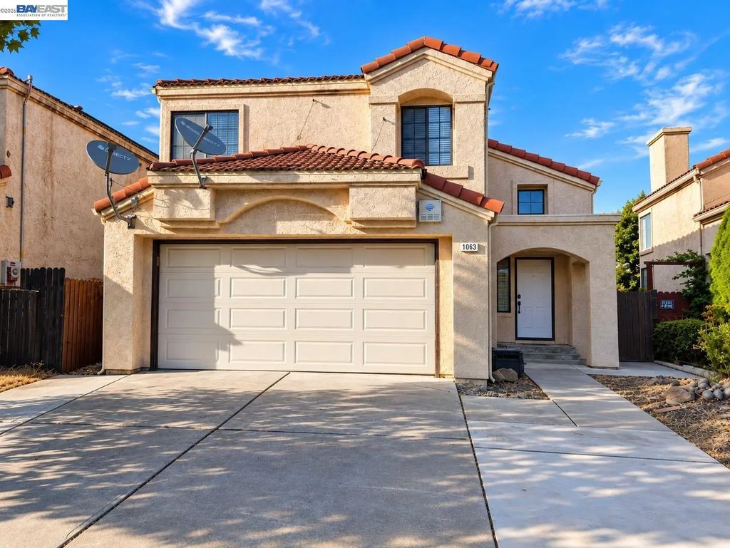 1063 Mepham Dr, Pittsburg