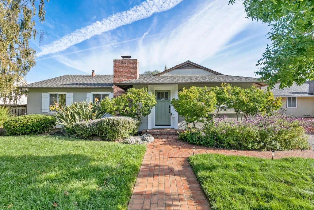 220 S Ashton Avenue, Millbrae