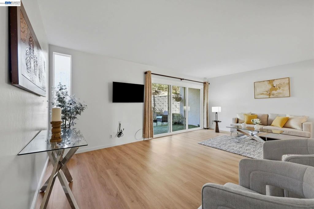 651 Moraga Rd 12, Moraga
