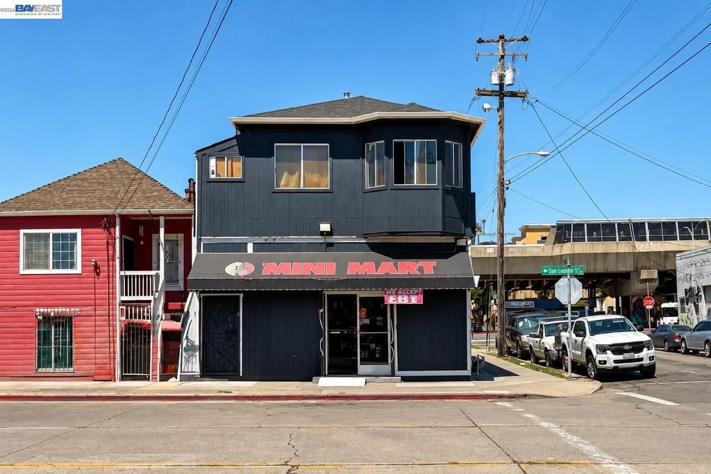 3338 San Leandro St, Oakland