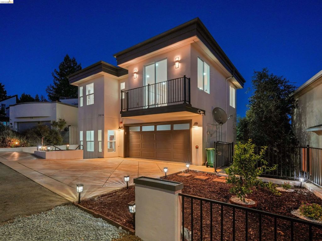 7026 Devon Way, Berkeley