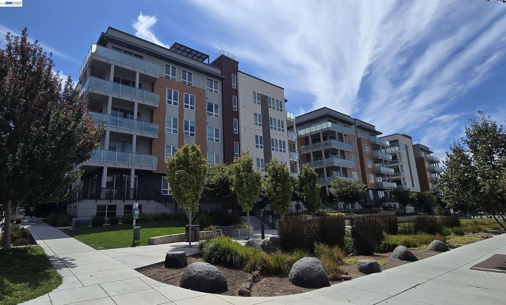 45128 Warm Springs Blvd 355, Fremont