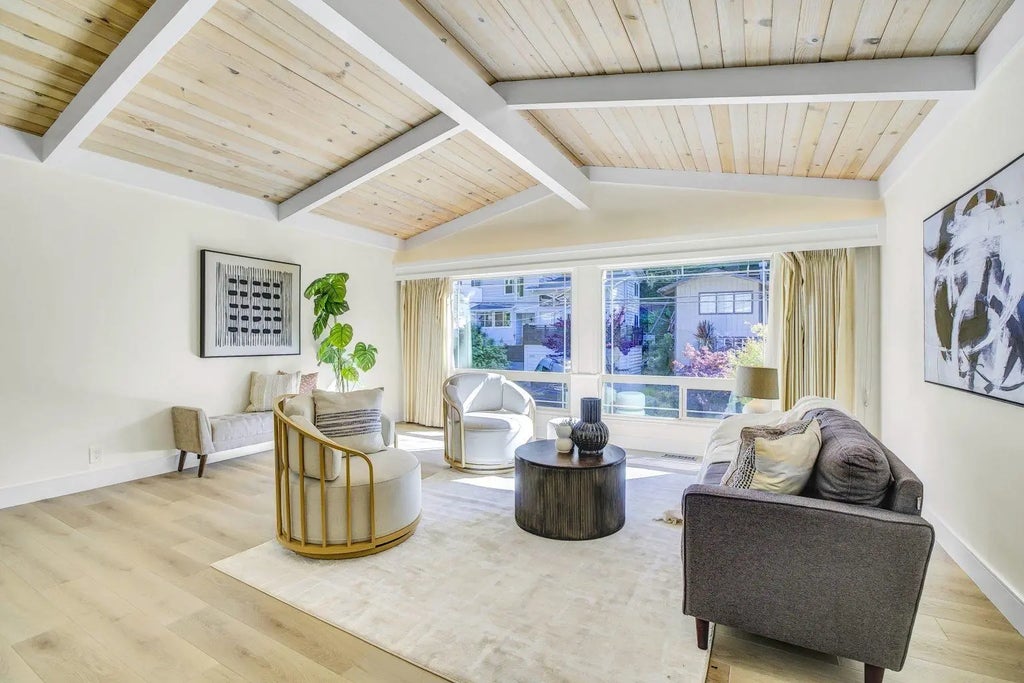 6635 Banning Dr, Oakland