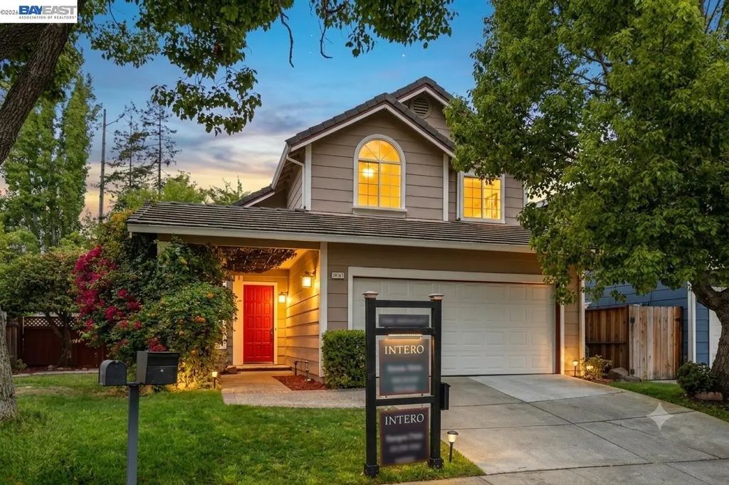 34161 Finnigan Ter, Fremont