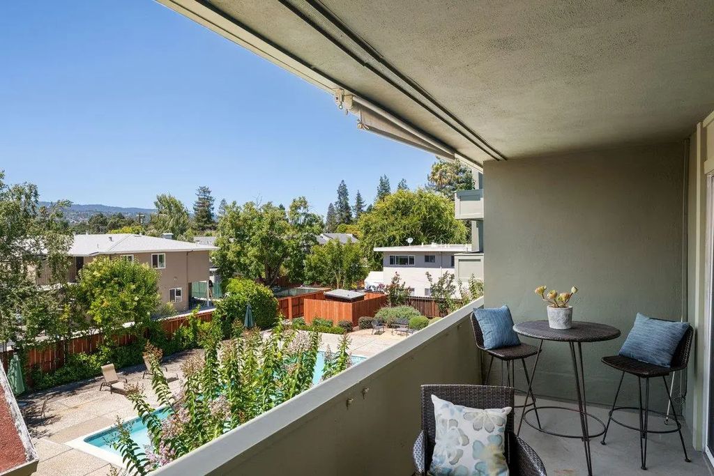 1458 Hudson Street 207, Redwood City