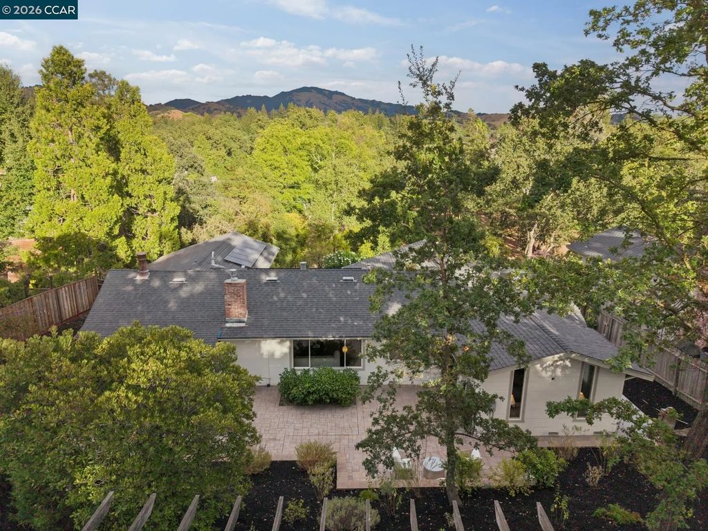 367 Shady Glen Rd, Walnut Creek