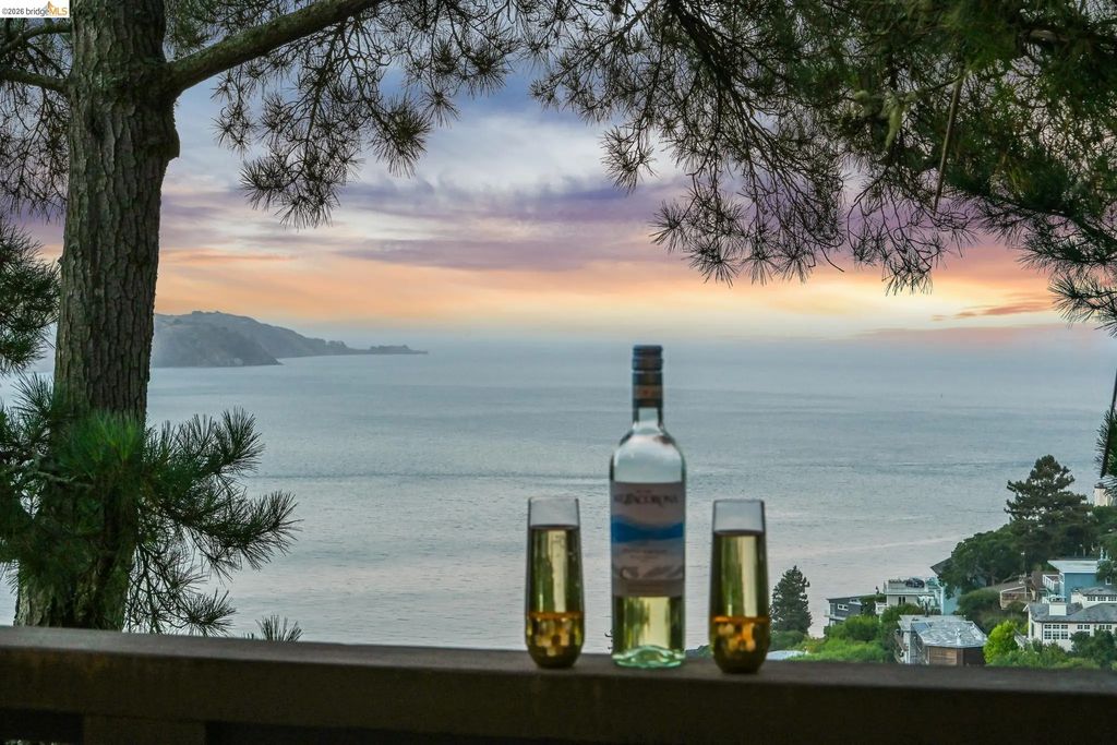 103 Marion Ave, Sausalito