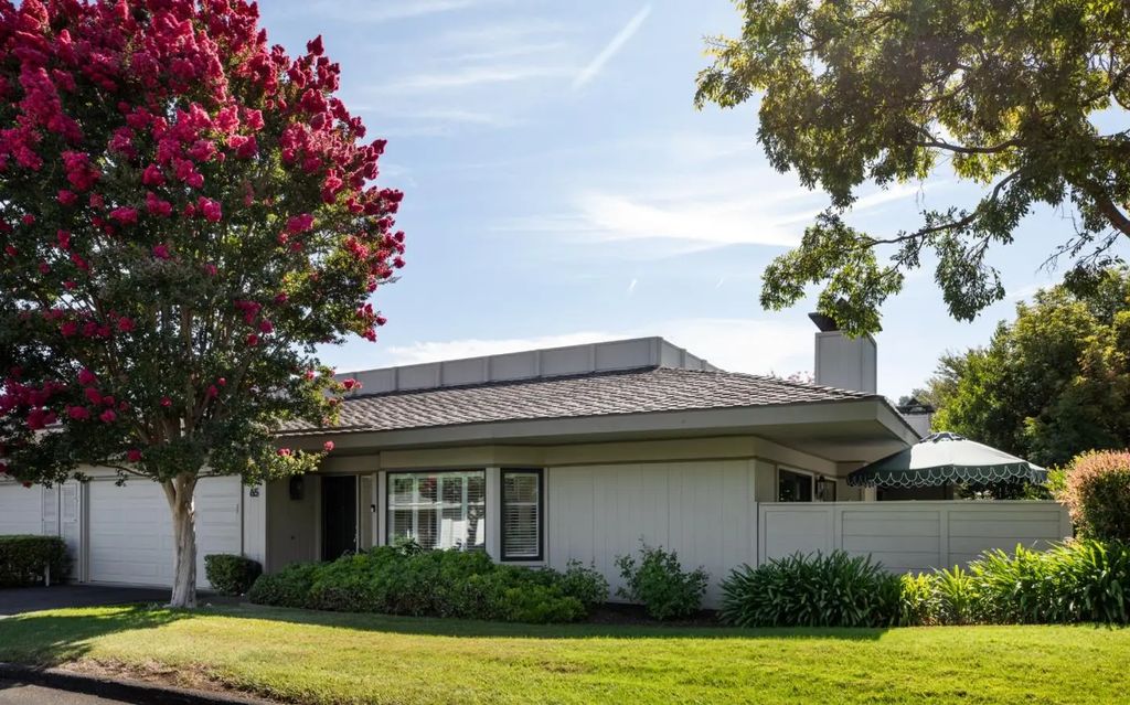 65 Bay Tree Lane, Los Altos