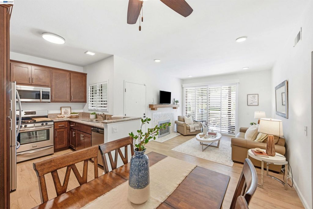 3655 Birchwood Ter 112, Fremont