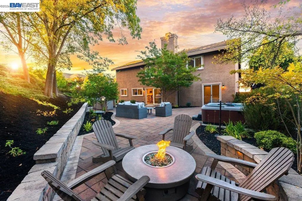 1208 Cheshire Cir, Danville