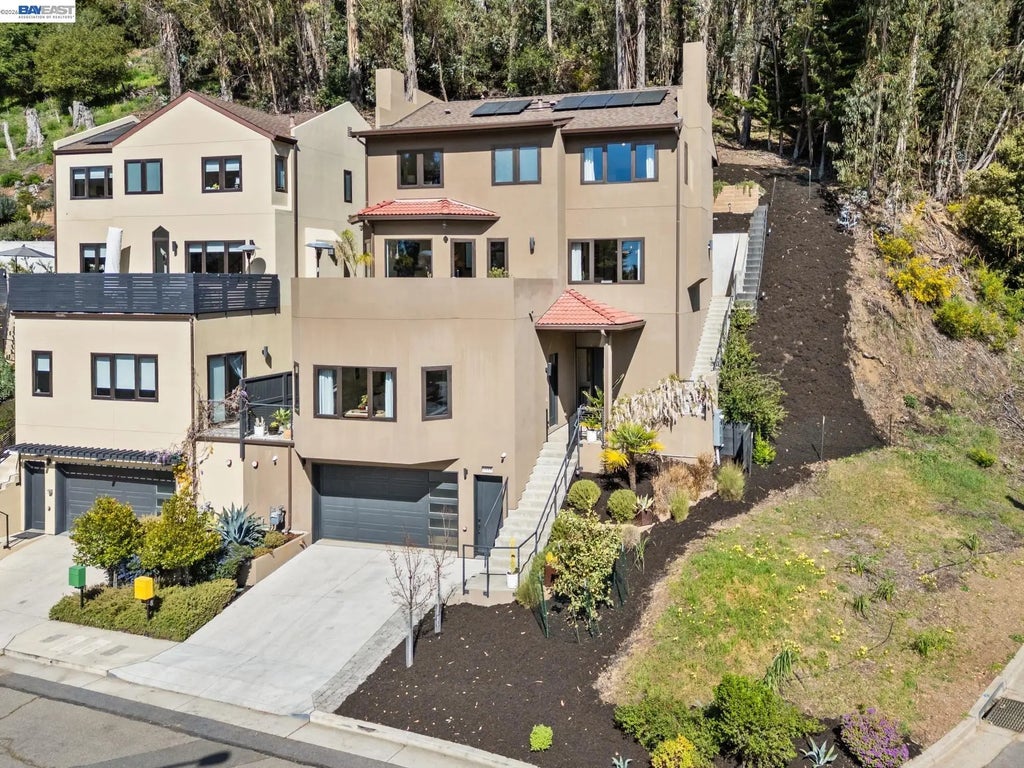 2588 Scout Rd, Oakland