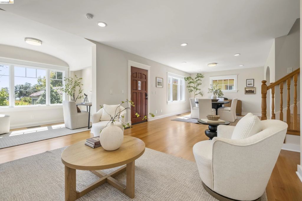 977 Regal Rd, Berkeley