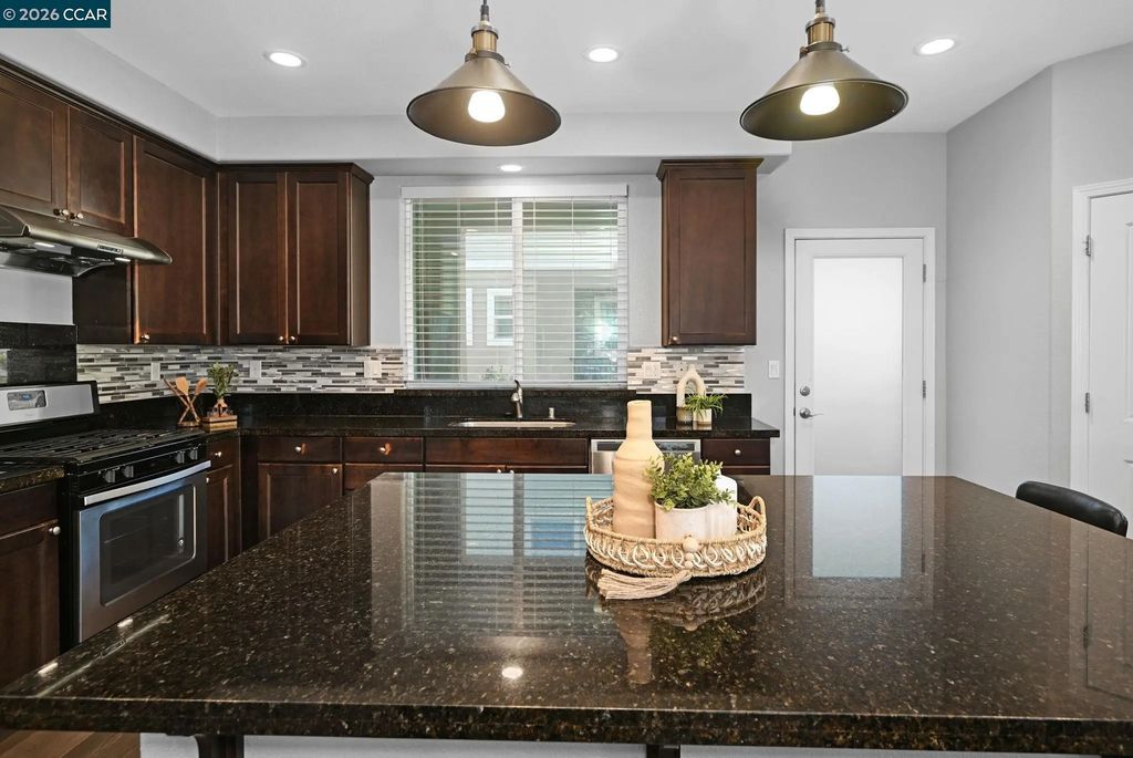 601 Tierney Pl, Martinez