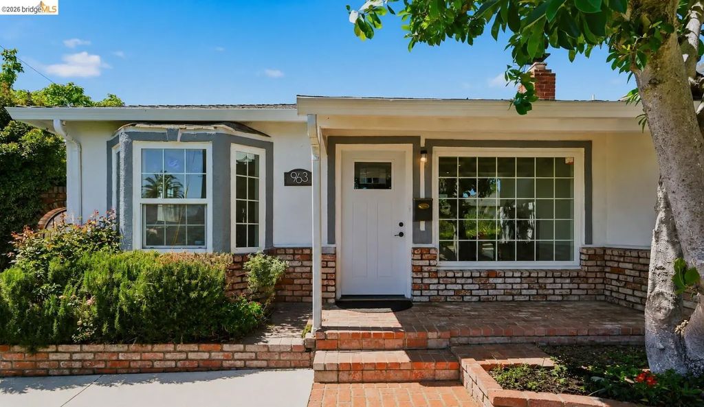 963 Devon Dr, Hayward