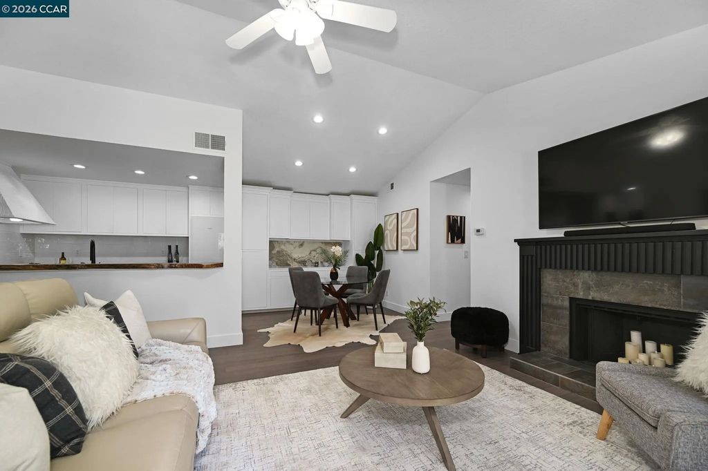 200 Norris Canyon Pl C, San Ramon