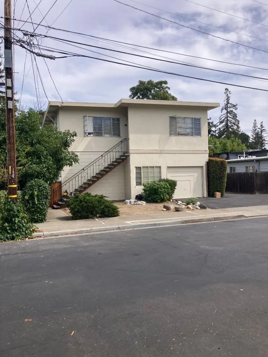 929 Alice Lane, Menlo Park