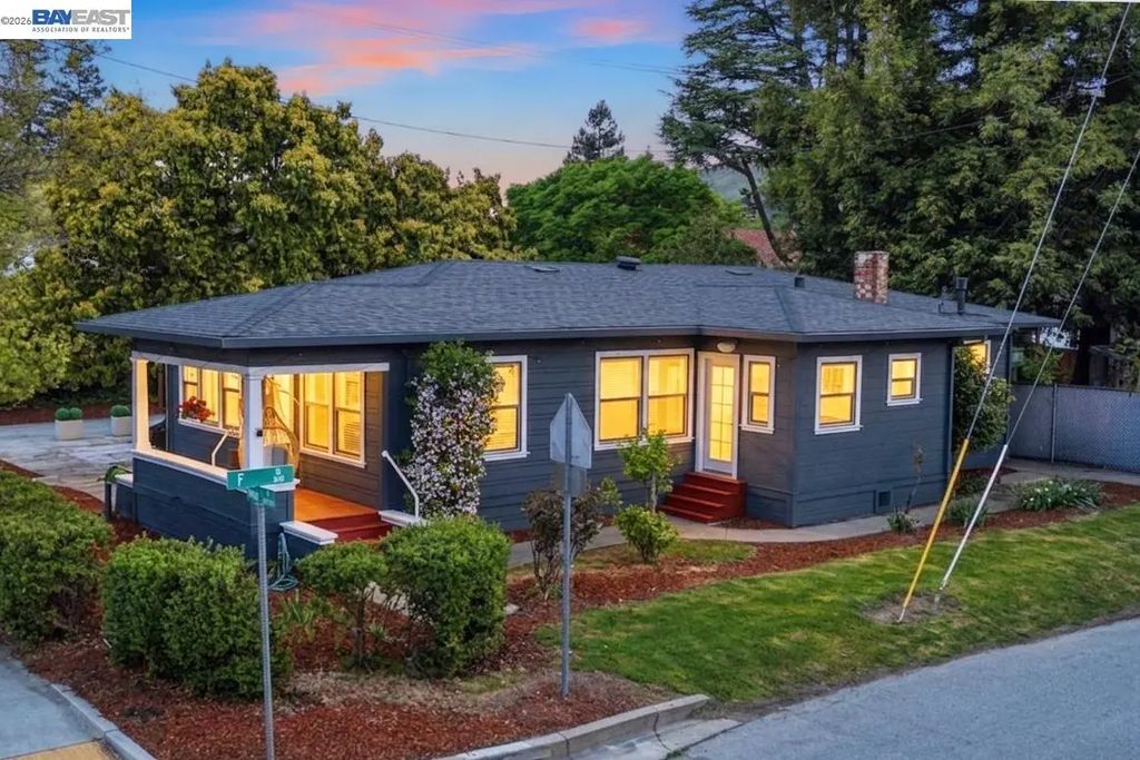37286 3rd St, Fremont
