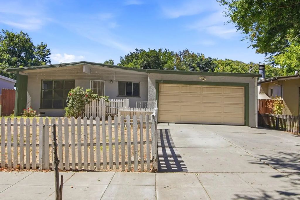 1561 Cross Way, San Jose